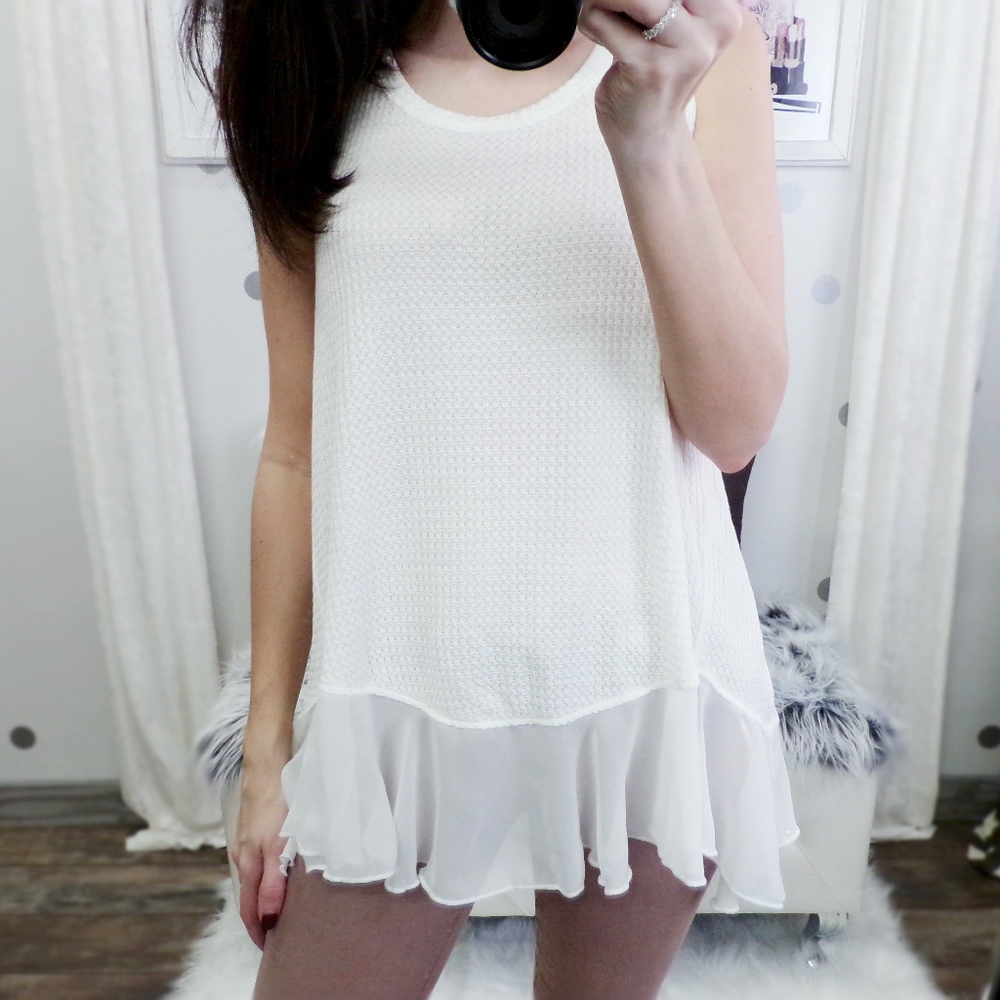🔺SoldOut🔺White Waffle Knit Tunic Sleeveless - Picture 1 of 4